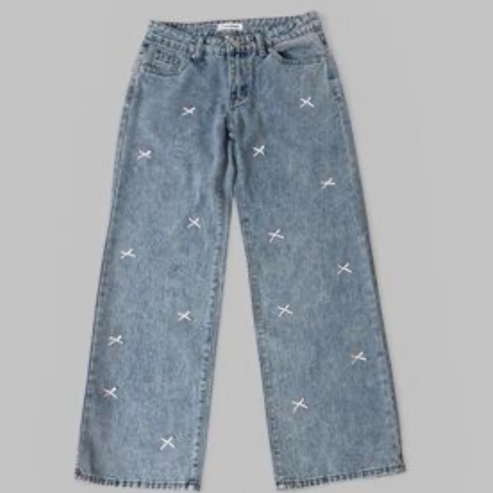 Love Soho size 0 wide leg pink bow denim jeans